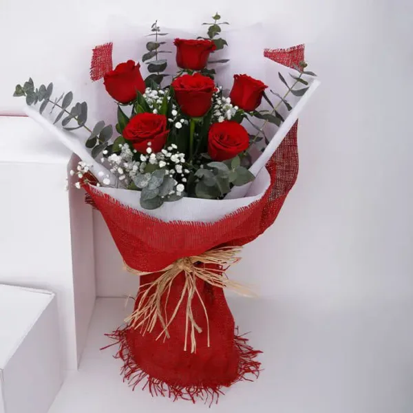 Scented Love 6 Red Roses Bouquet Online