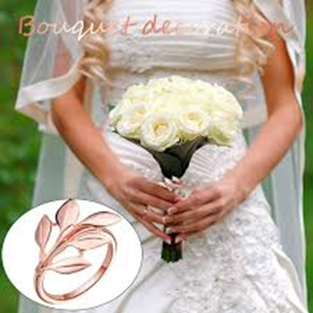 bride holding bridal bouquet